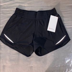 Lululemon Hotty Hot High Rise 4” Lined Shorts